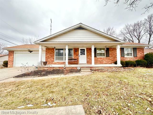 1358 W Maple Avenue  Flint Twp MI 48507 photo