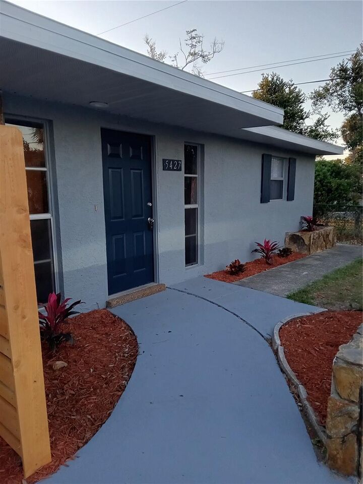 Property Photo:  5427 Shaw Street  FL 34652 