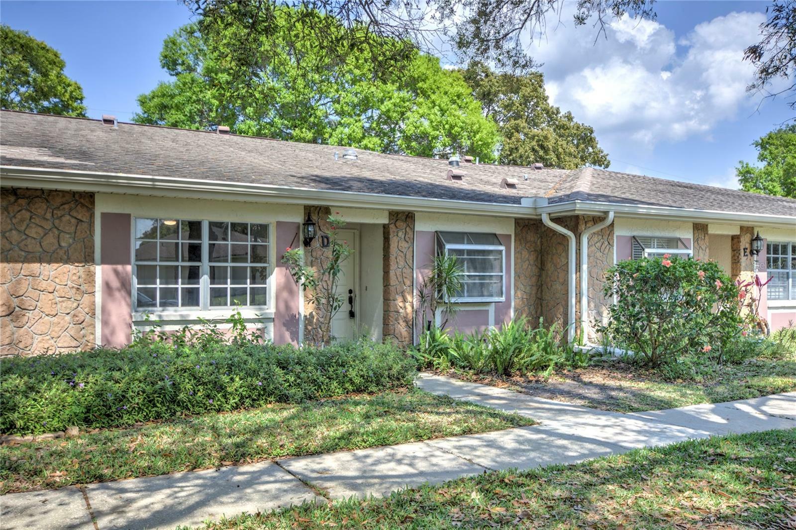 Property Photo:  2290 Lark Circle W D  FL 34684 