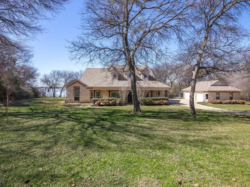 Property Photo:  4901 W Oak Shores Drive  TX 76227 