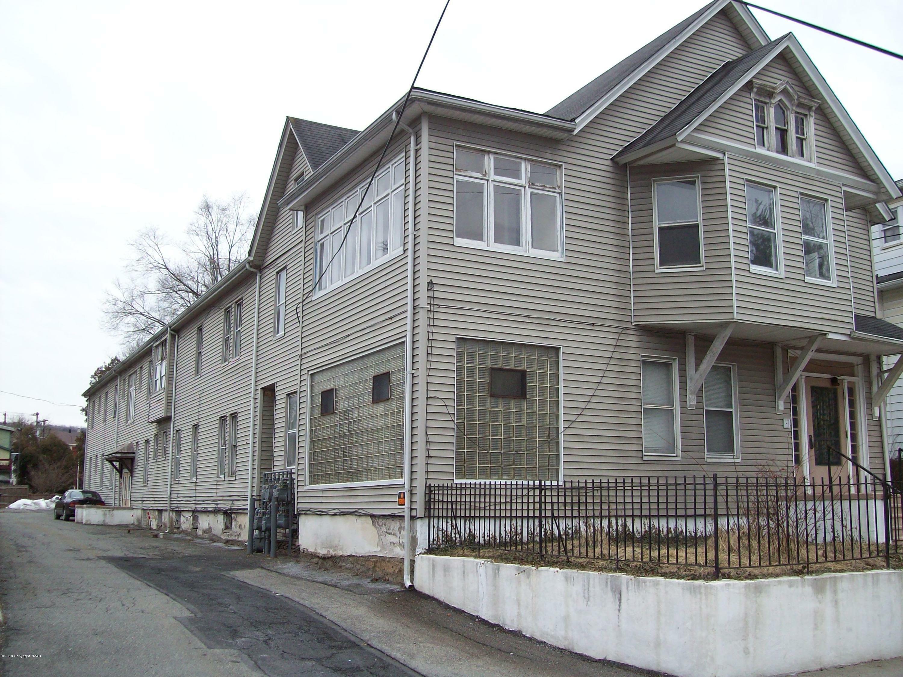 Property Photo:  519 Sarah Street Apt # 3  PA 18360 