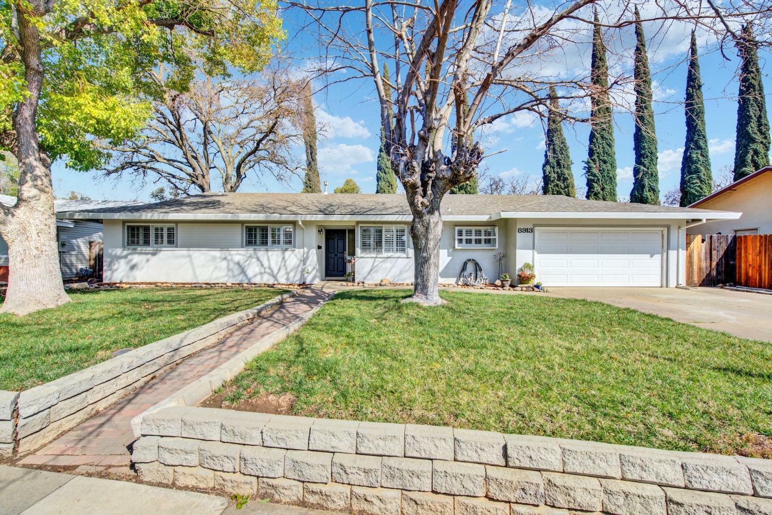 Property Photo:  8913 Plaza Park Drive  CA 95624 