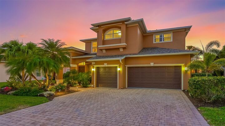 Property Photo: 6638 37th Street E FL 34243