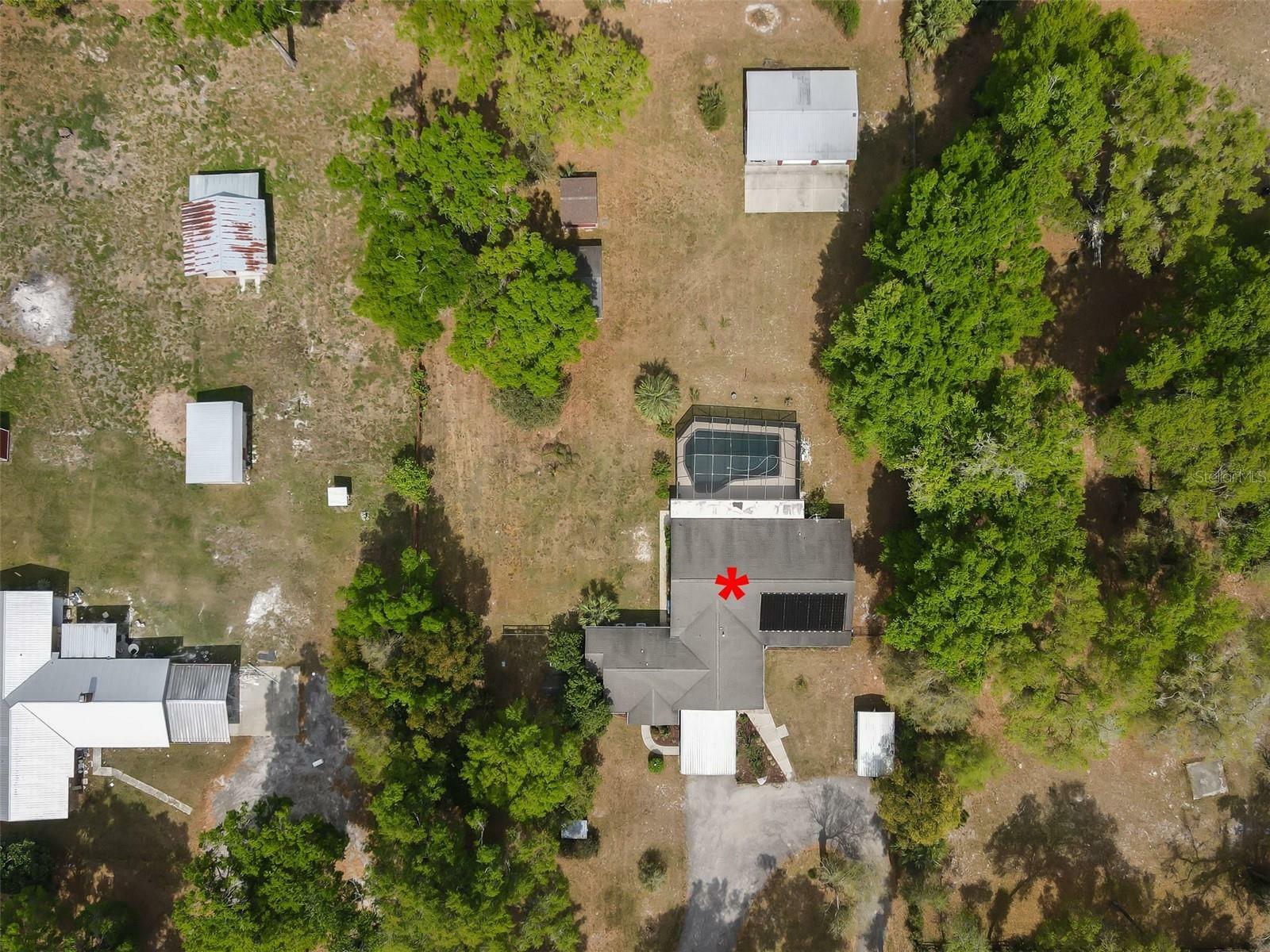 Property Photo:  1525 W Beresford Road  FL 32720 