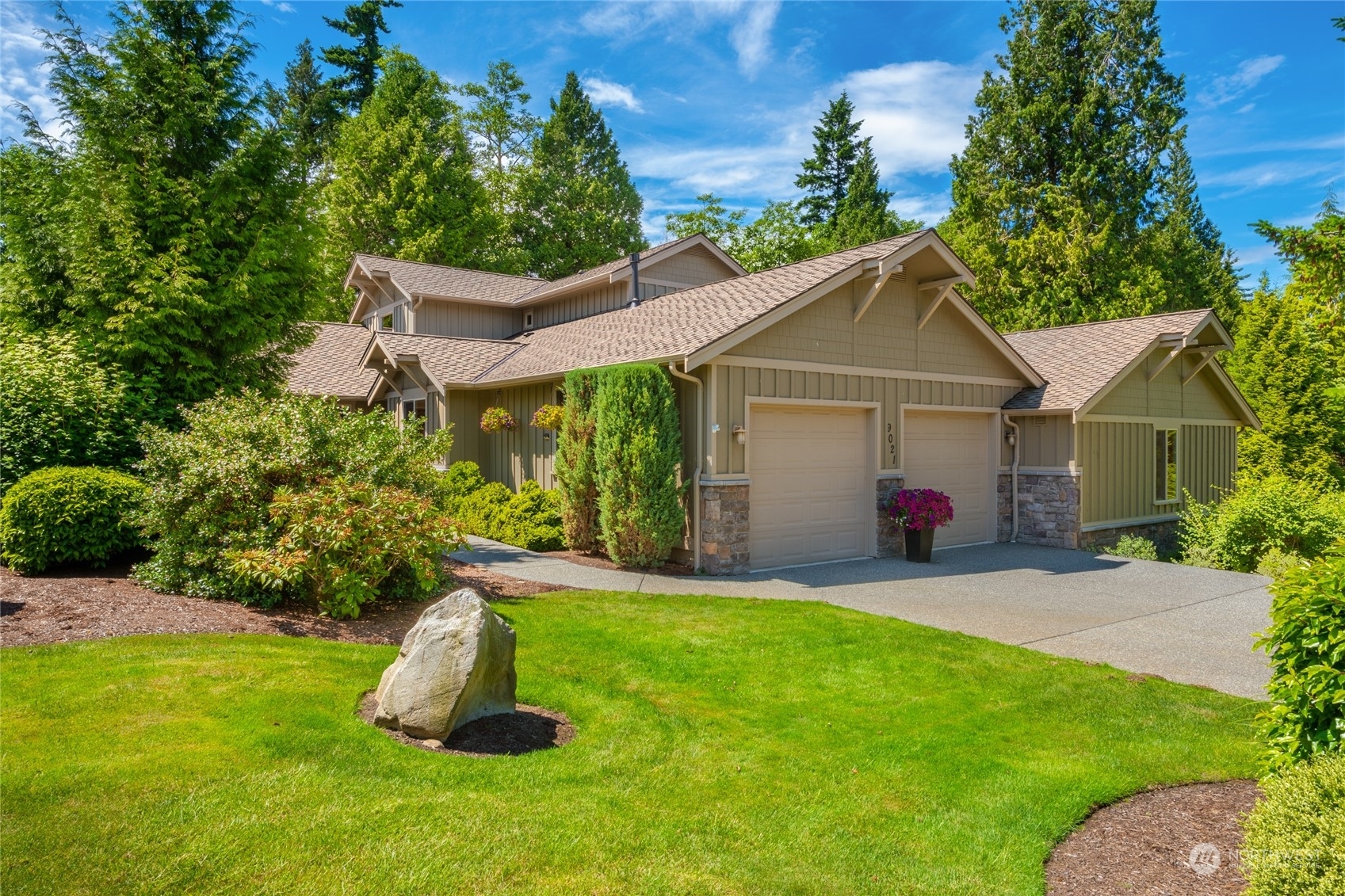 Property Photo:  9021 Gleneagle Drive 17  WA 98230 