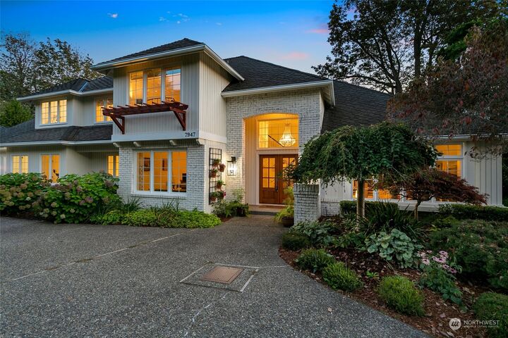 Property Photo:  7947 Lake View Lane  WA 98040 