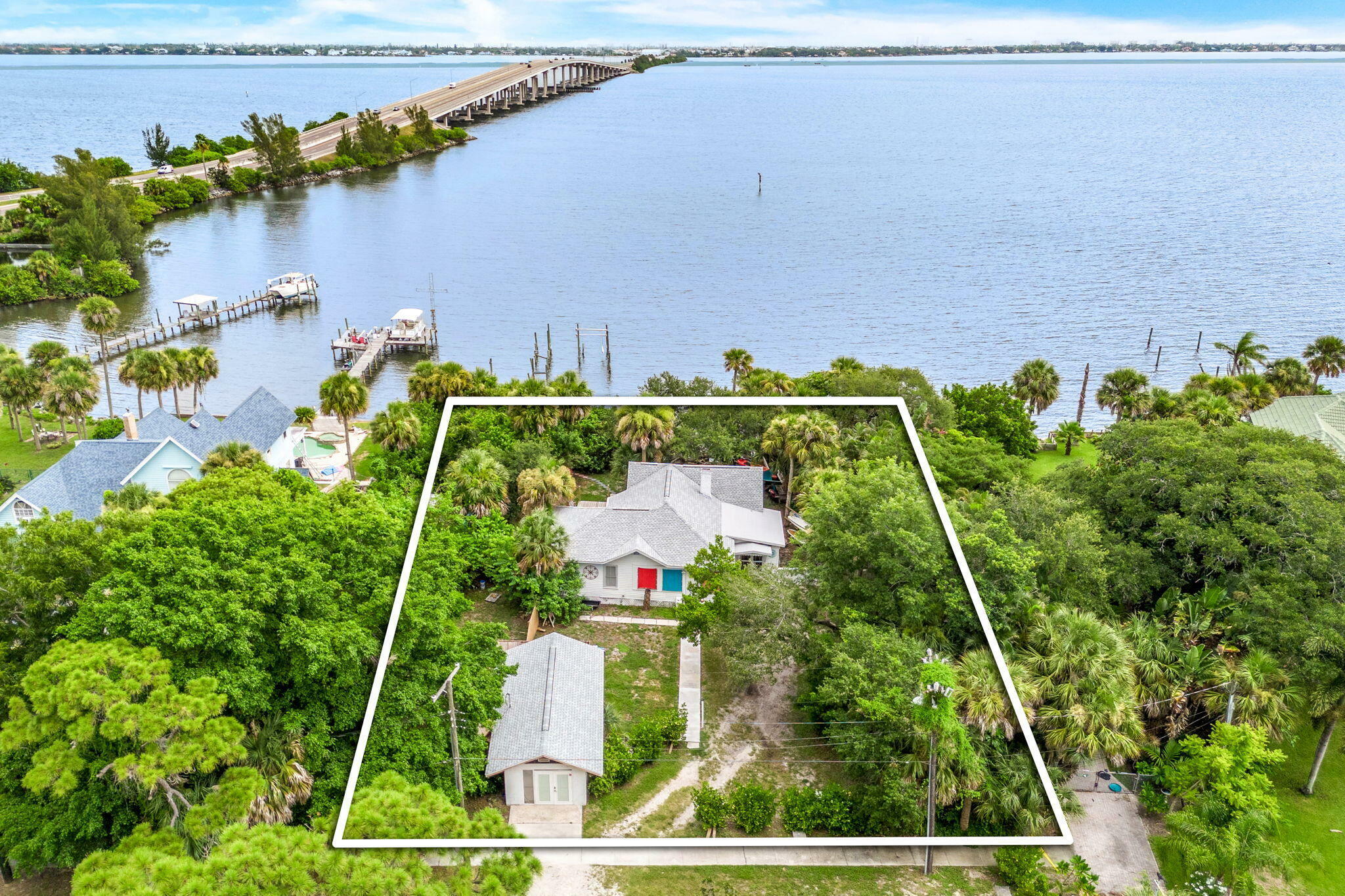 1365 Pineapple Avenue  Melbourne FL 32935 photo