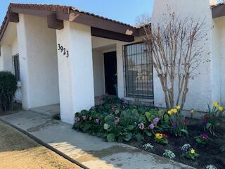 Property Photo:  3923 W Hillsdale Court  CA 93291 