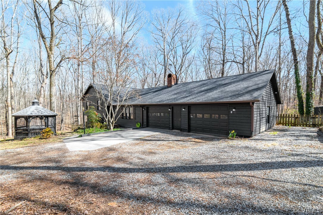 Property Photo:  1554 Hardy Drive  VA 23901 