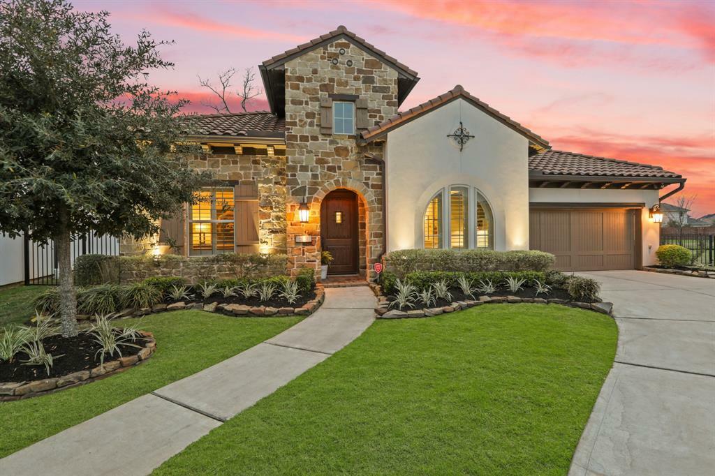 Property Photo: 5131 Galahad Court TX 77459