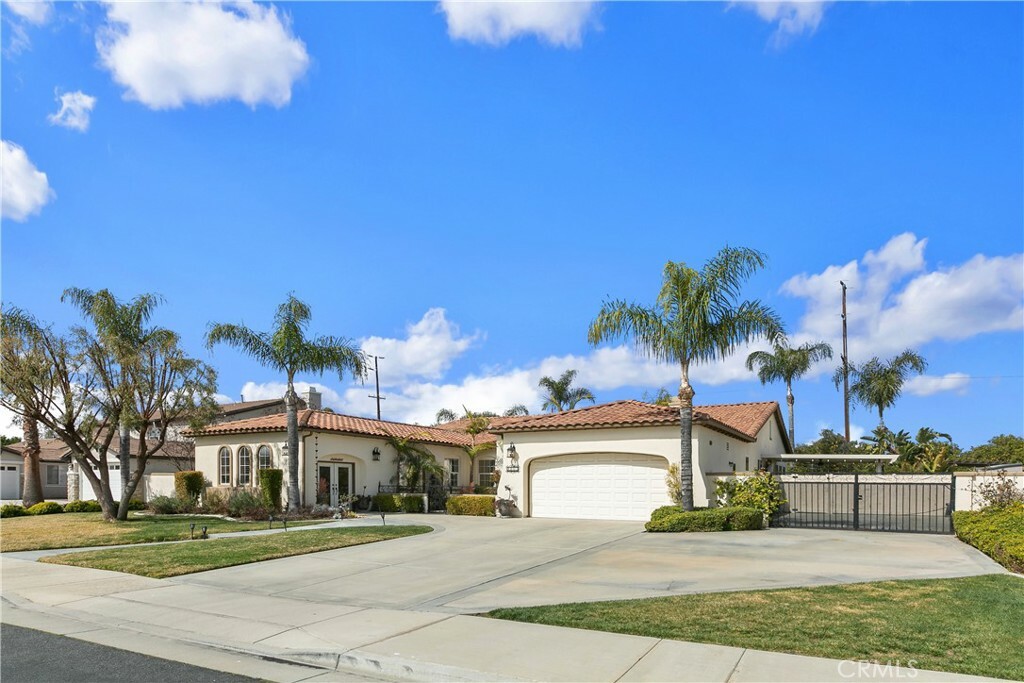 Property Photo:  1183 Pamplona Drive  CA 92508 