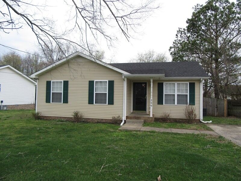 Property Photo: 256 Cranklen Cir TN 37042