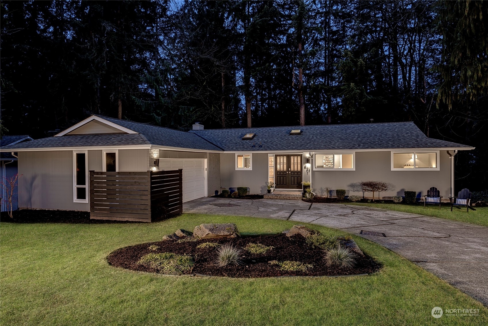 Property Photo:  835 176th Avenue NE  WA 98008 