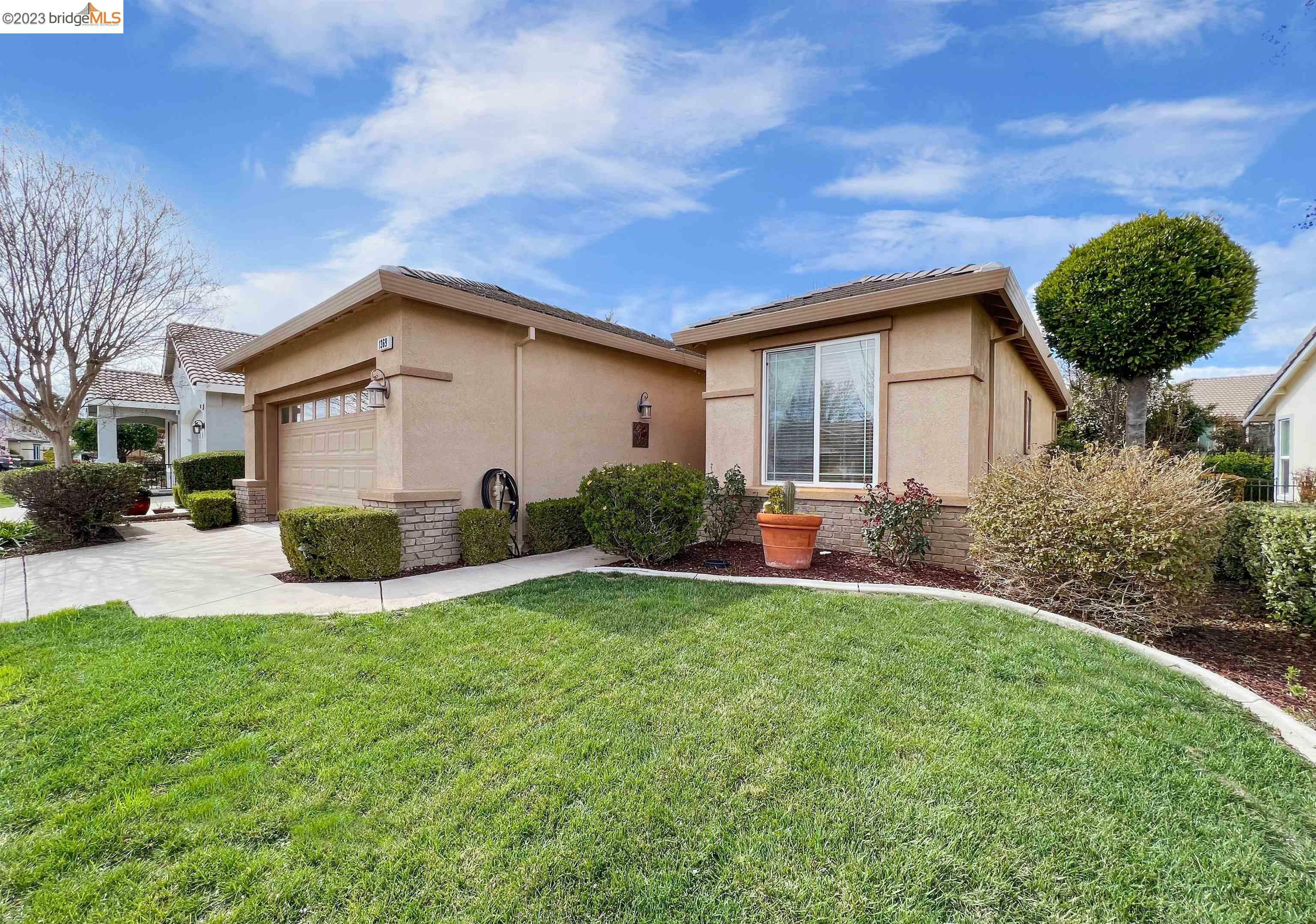1369 Pearl Way  Brentwood CA 94513 photo