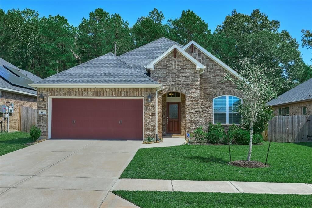 Property Photo:  483 Billingsgate Chase  TX 77304 