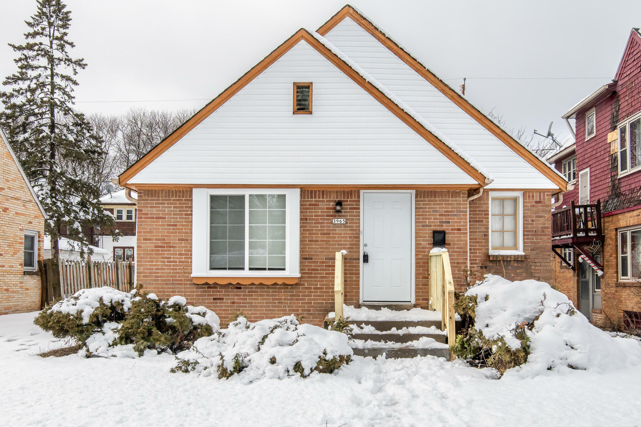 Property Photo: 3965 N 39th St WI 53216
