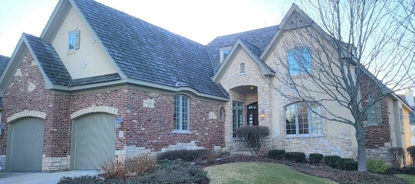 Property Photo:  30 Forest Gate Circle  IL 60523 