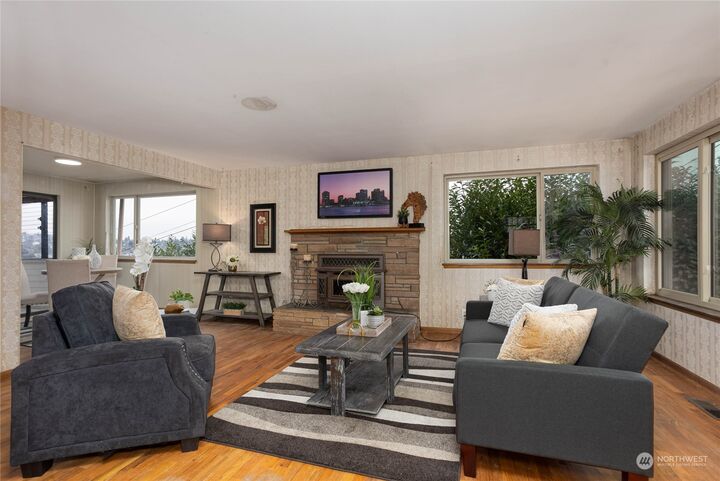 Property Photo:  4556 51st Place SW  WA 98116 