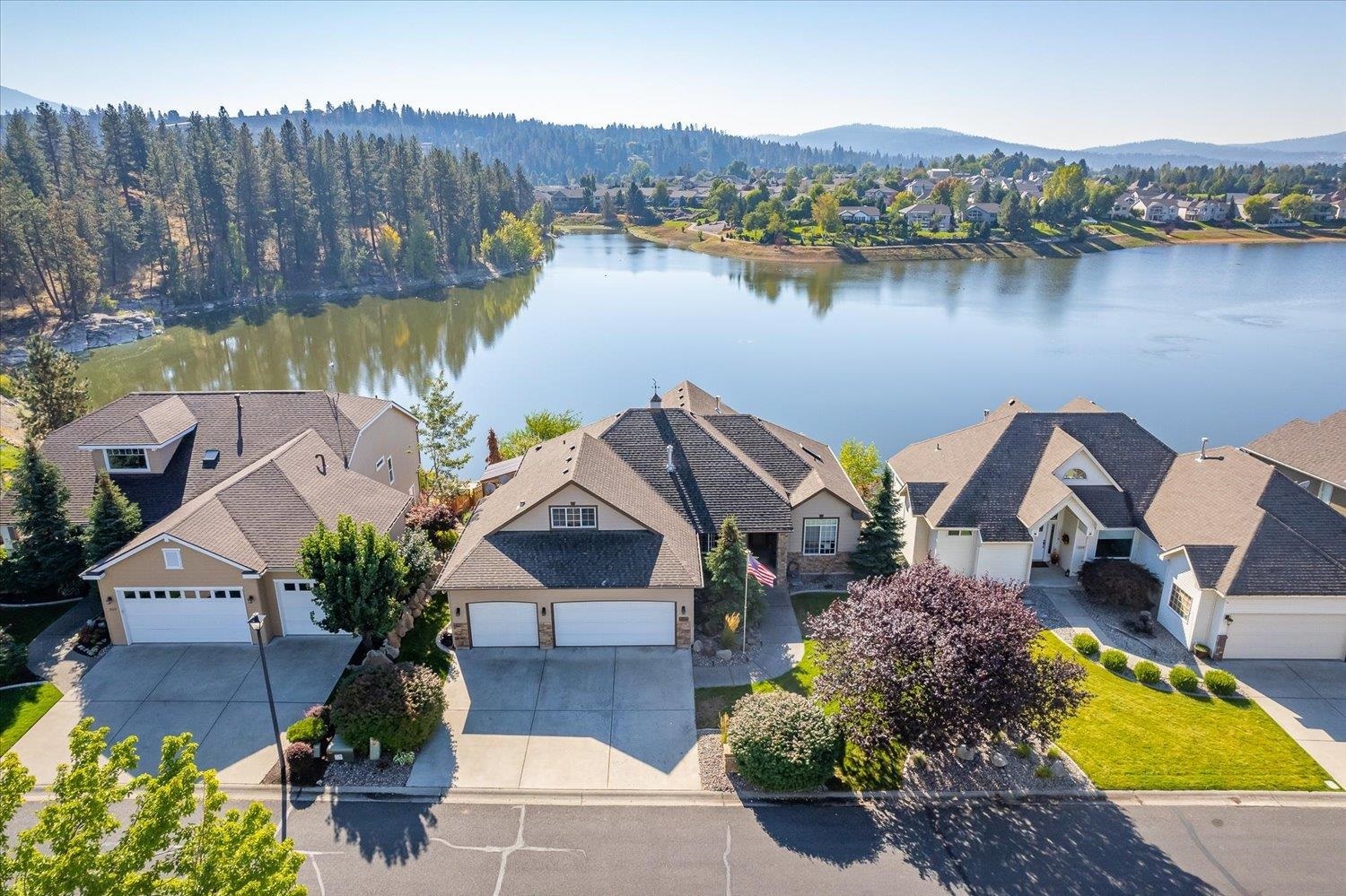 Property Photo: 333 S Shelley Lake Ln WA 99037