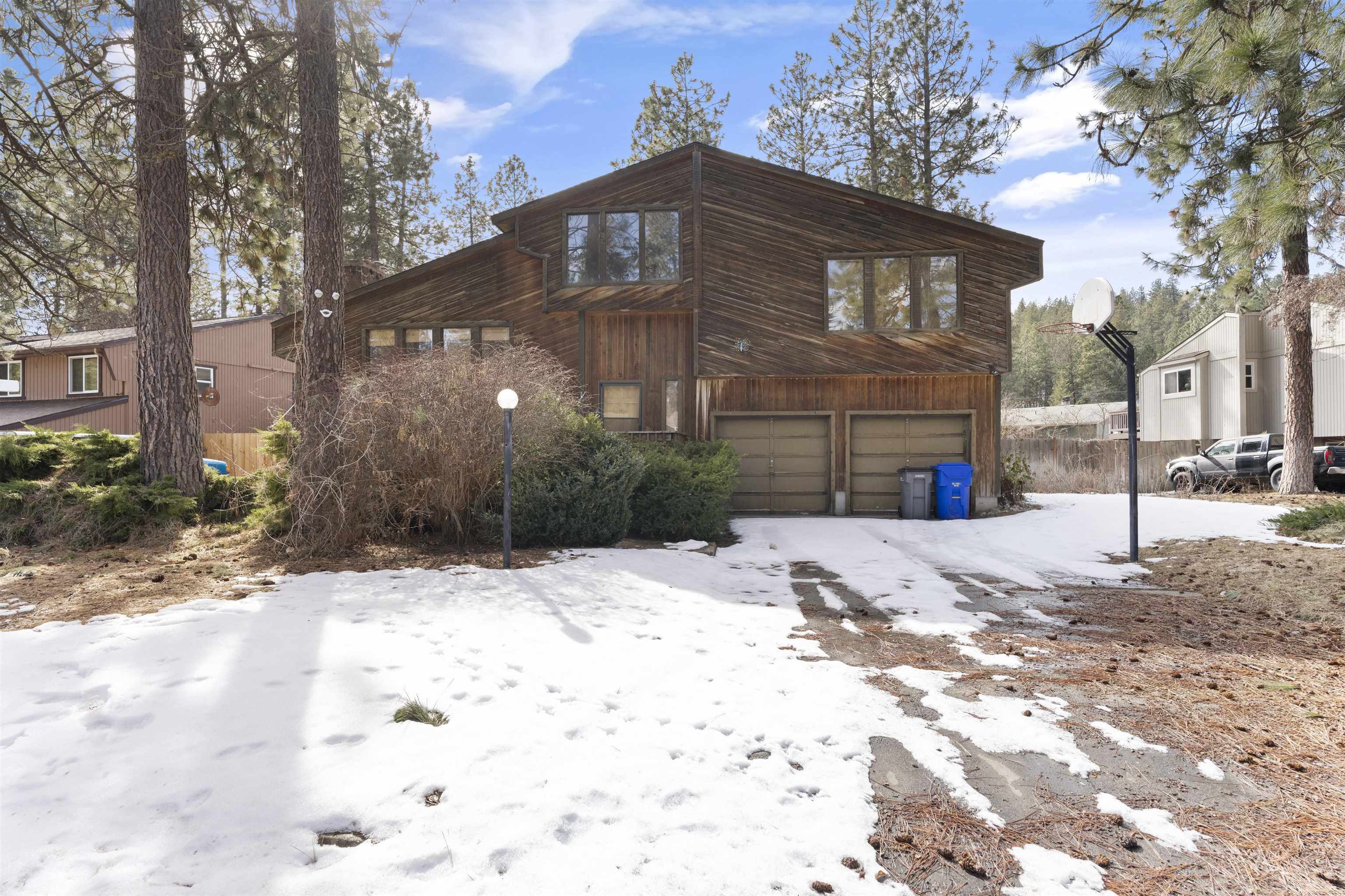 Property Photo: 1312 S Mica Park Dr WA 99206