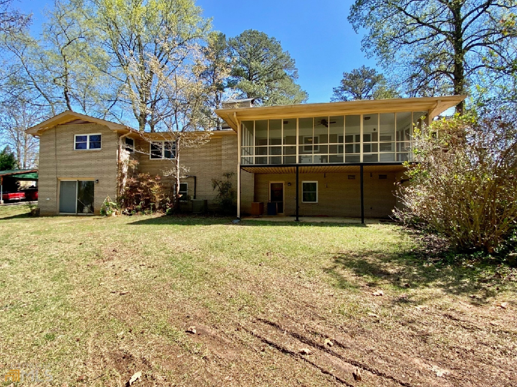 Property Photo: 7126 Factory Shoals Road GA 30168