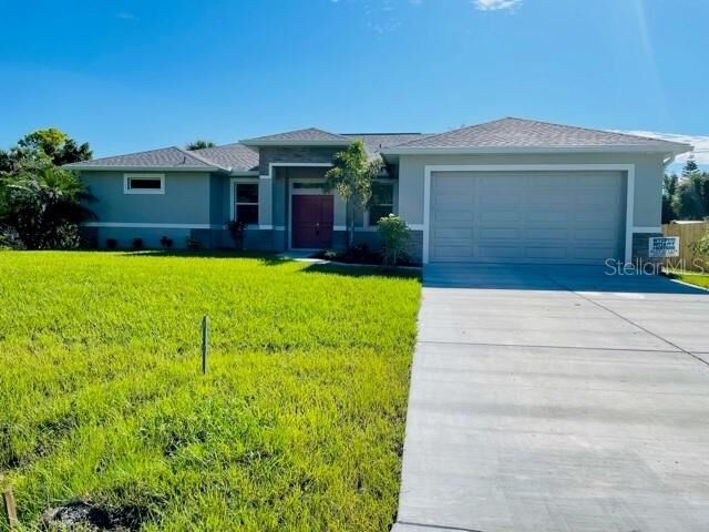 Property Photo: 5427 Jacaranda Avenue FL 34291