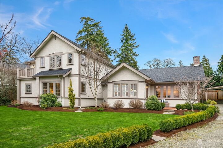 2440 61st Avenue SE  Mercer Island WA 98040 photo