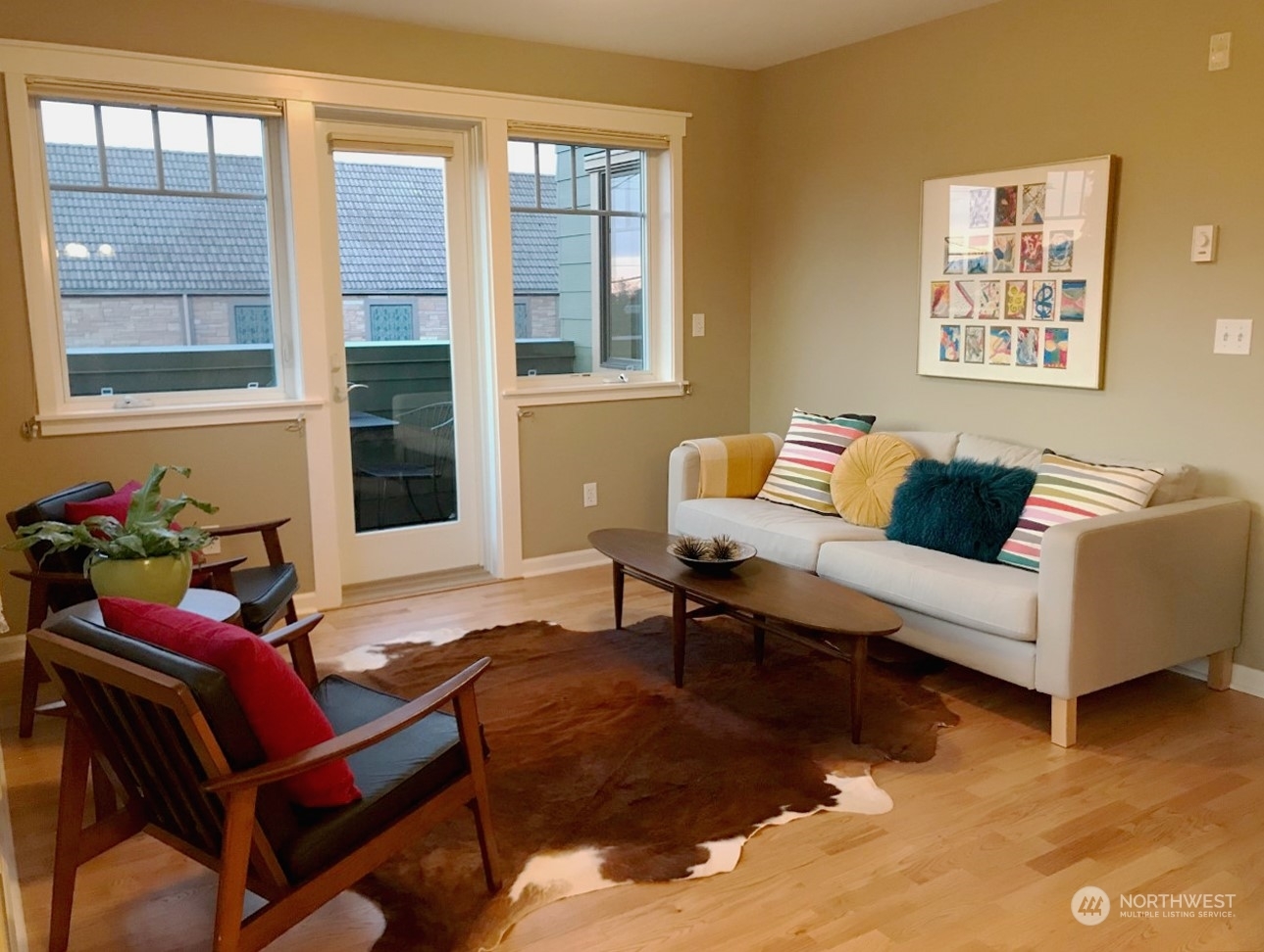 Property Photo:  4123 California Avenue SW 303  WA 98116 