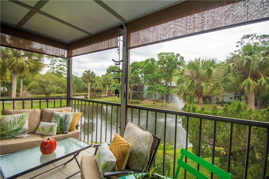 Property Photo:  2125 Pine Creek Boulevard 202  FL 32966 