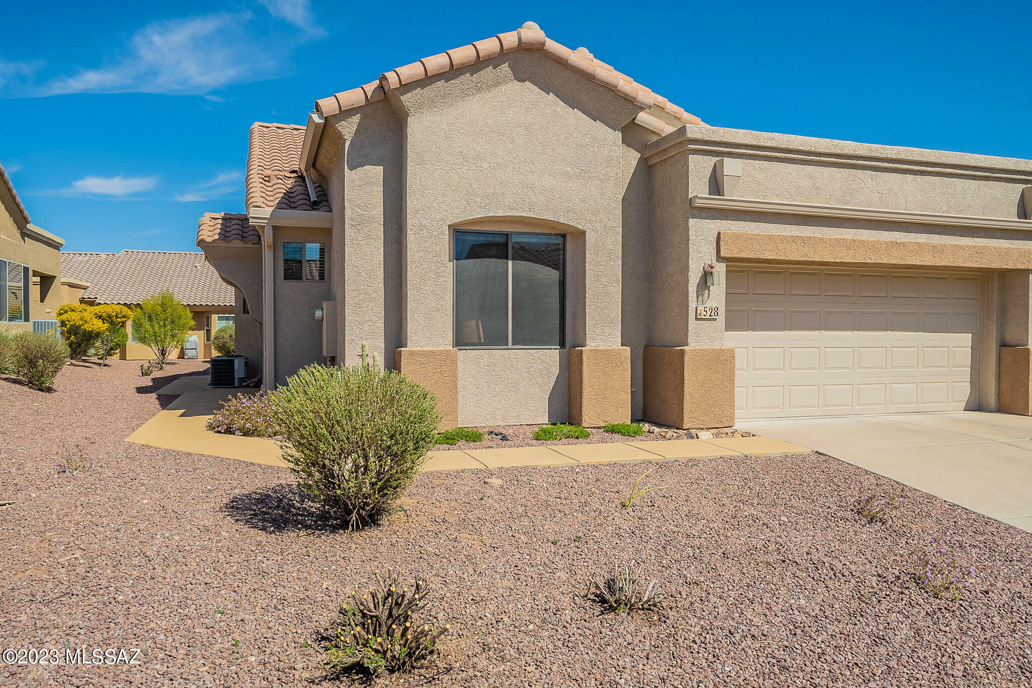 Property Photo:  528 W Knotwood Street  AZ 85614 