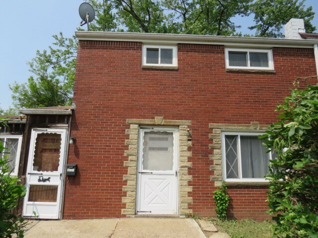 Property Photo:  5534 Keefe St  PA 15207 