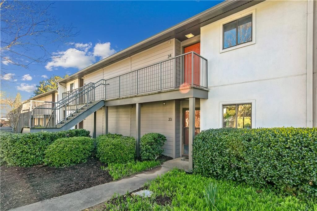 Property Photo:  33 Finch Trail NE  GA 30308 