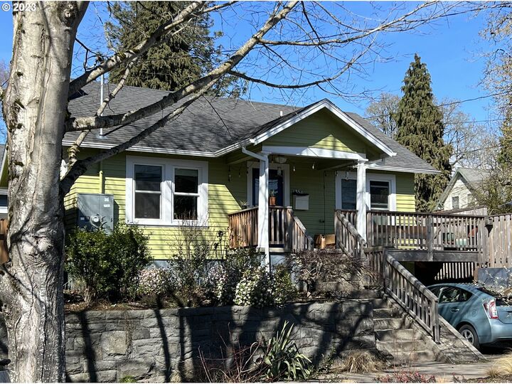 735 SE Nehalem St A  Portland OR 97202 photo