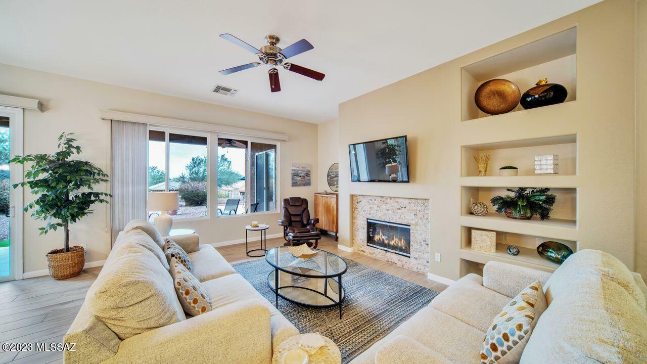 Property Photo: 5091 W Jointfir Lane AZ 85658