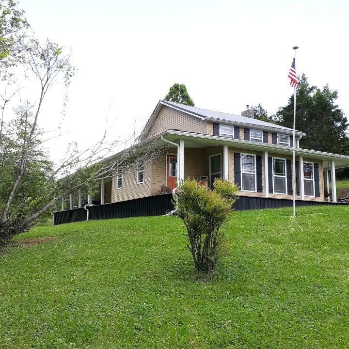 Property Photo:  1655 Pilot Mountain Road  TN 37711 