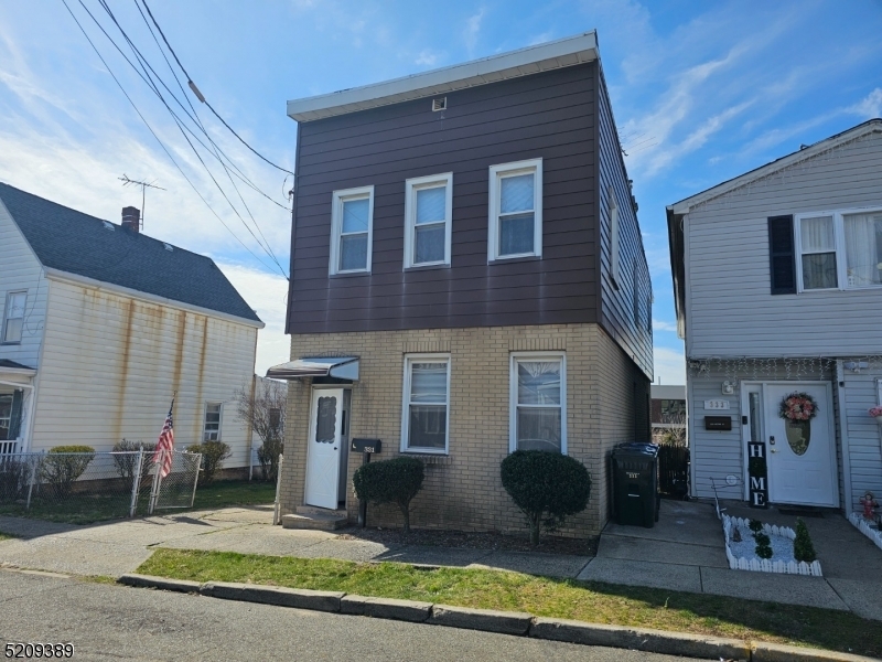 331 Alpine St  Perth Amboy City NJ 08861 photo