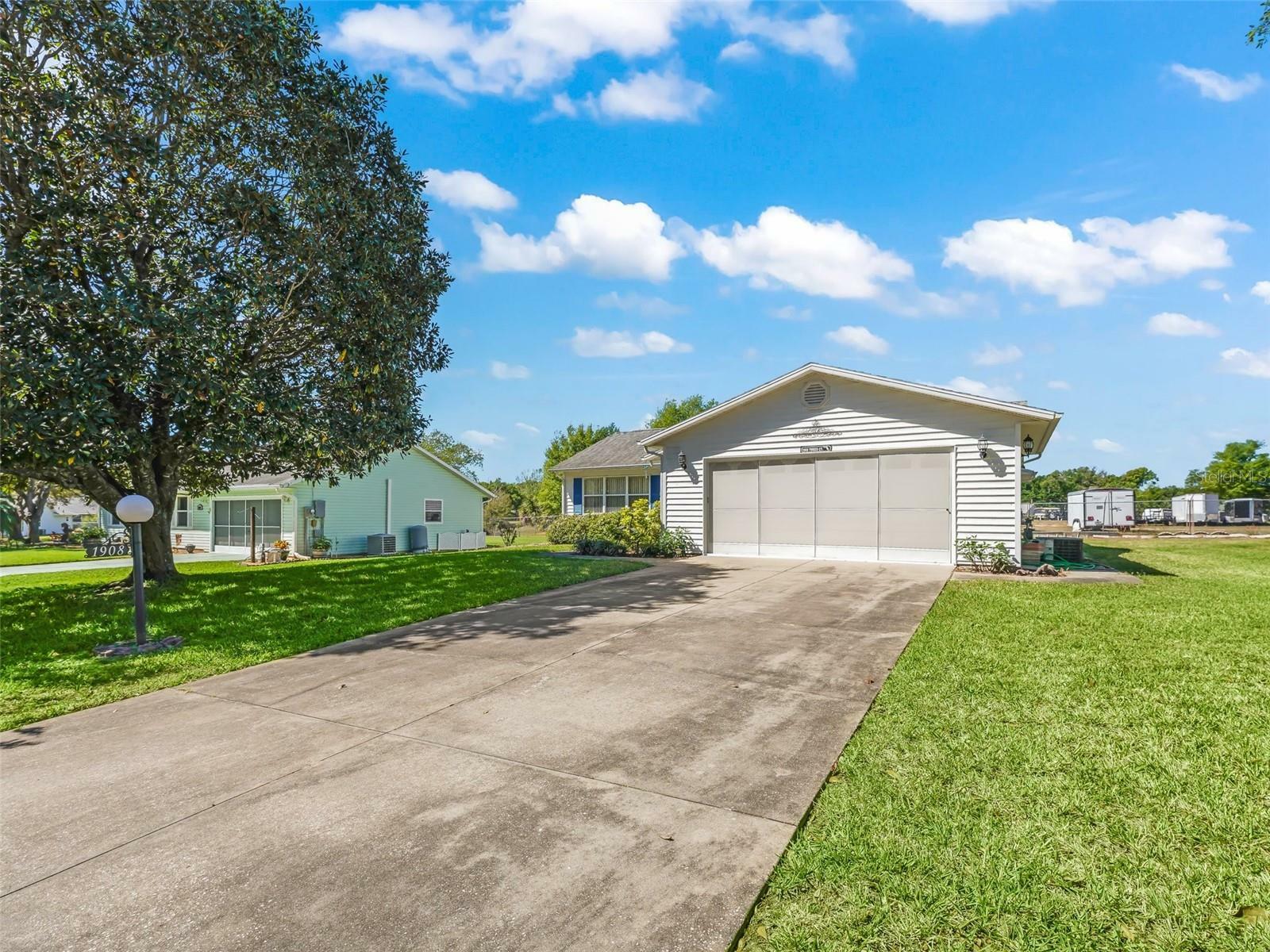 Property Photo:  1908 Tweed Court  FL 34788 