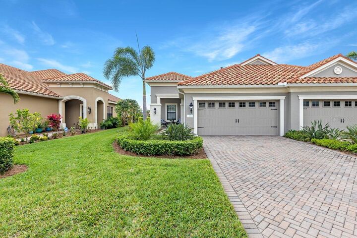Property Photo:  4504 Waterscape Lane  FL 33966 