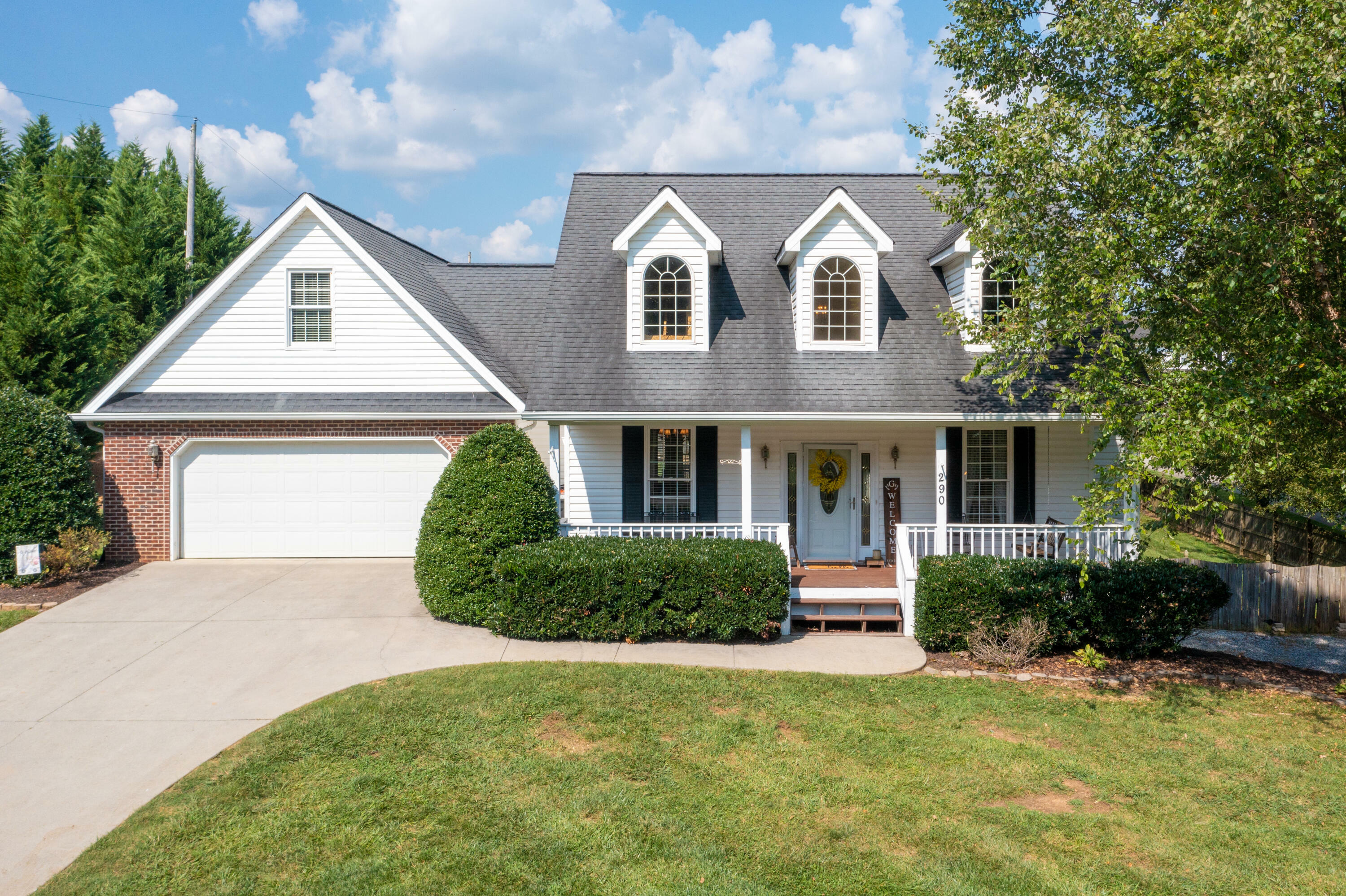 Property Photo:  290 Warren Road  TN 37686 