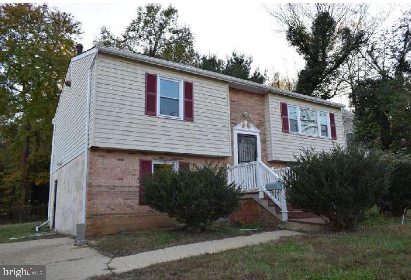 Property Photo:  505 Kerby Hill Road  MD 20744 