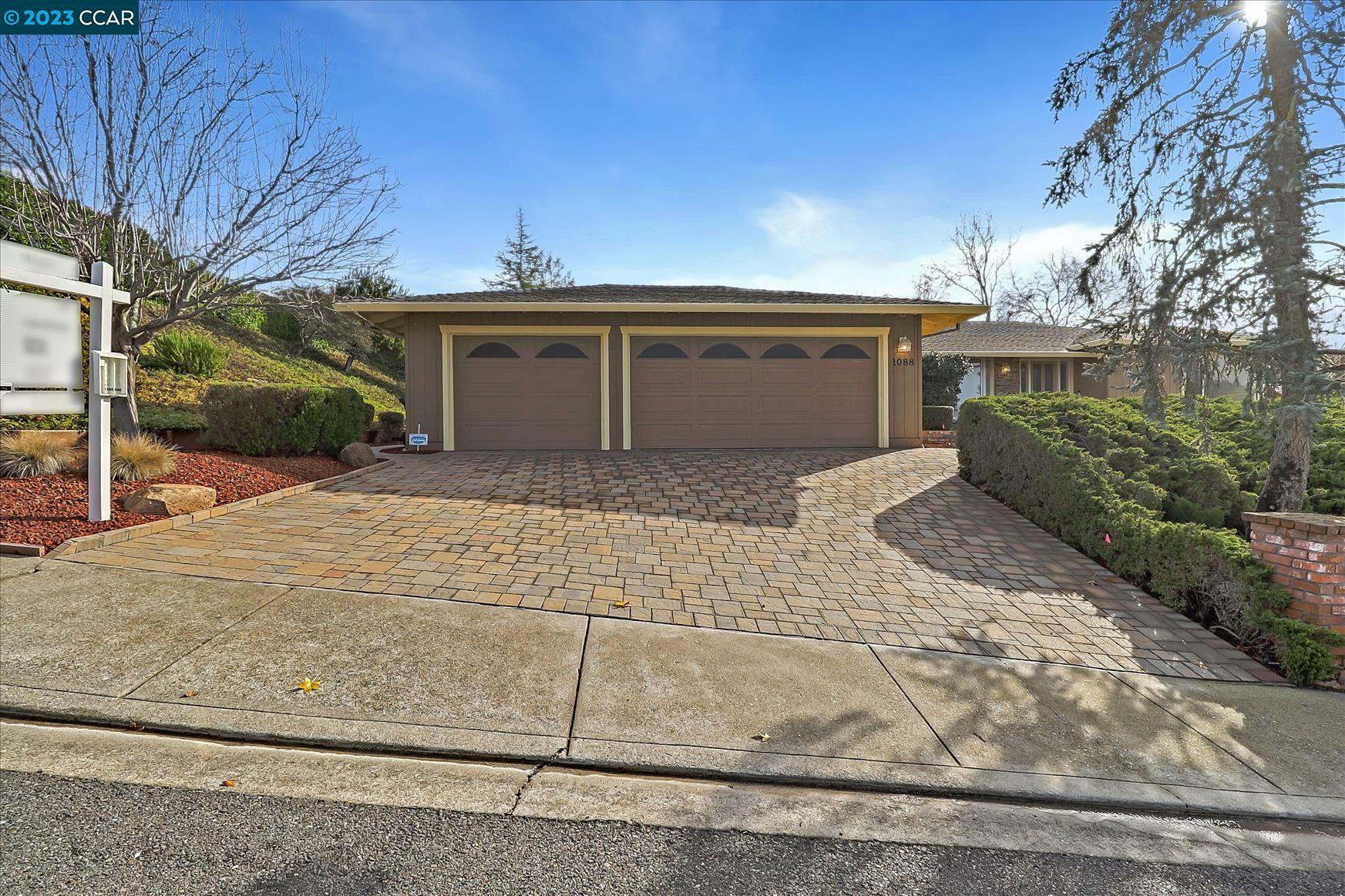 Property Photo:  1088 Country Club Dr  CA 94556 