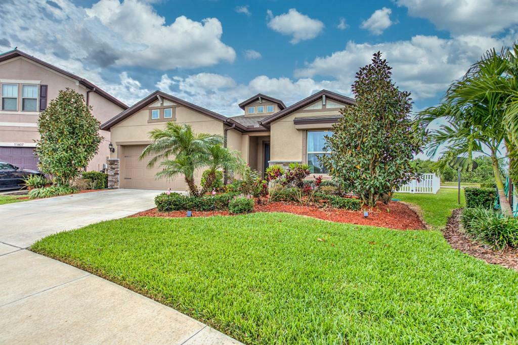 Property Photo:  11605 Kilkenny Coral Drive  FL 33579 