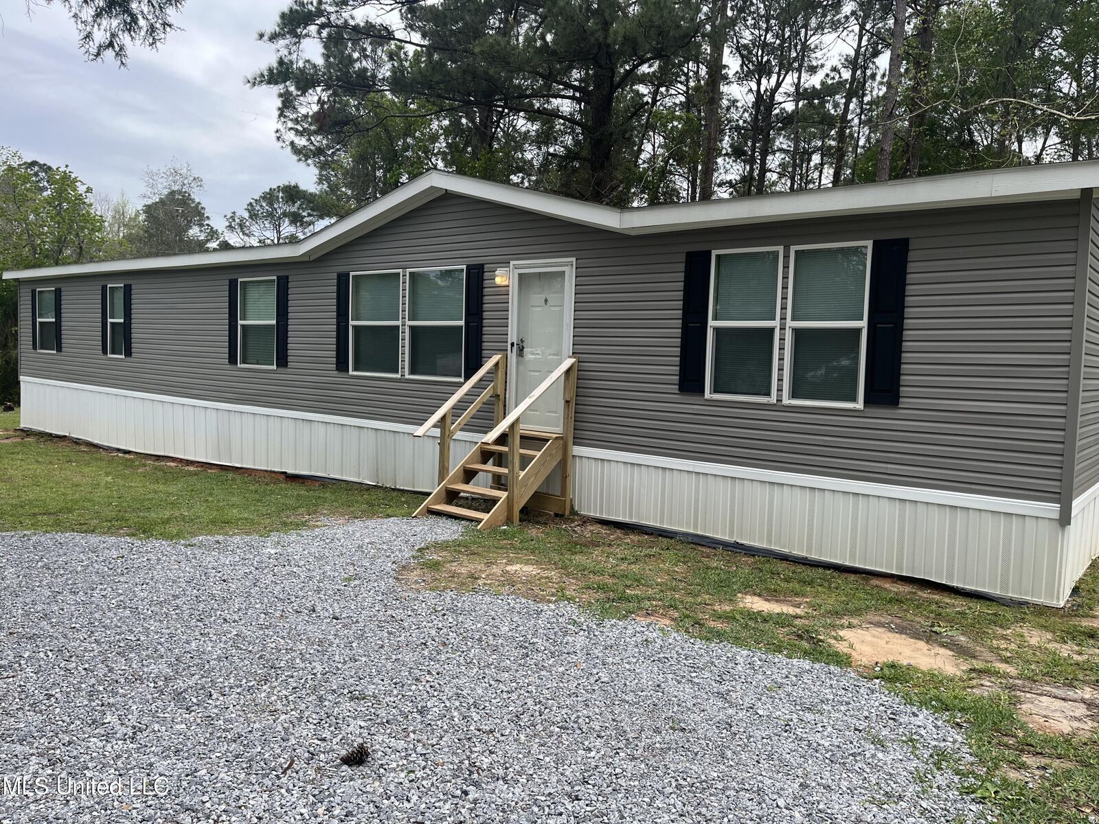 Property Photo: 13525 W Run Road MS 39565