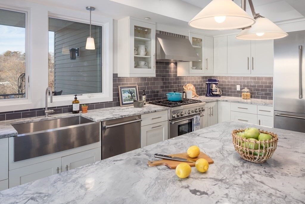 Property Photo:  78 Thatcher Rd 4  MA 01930 