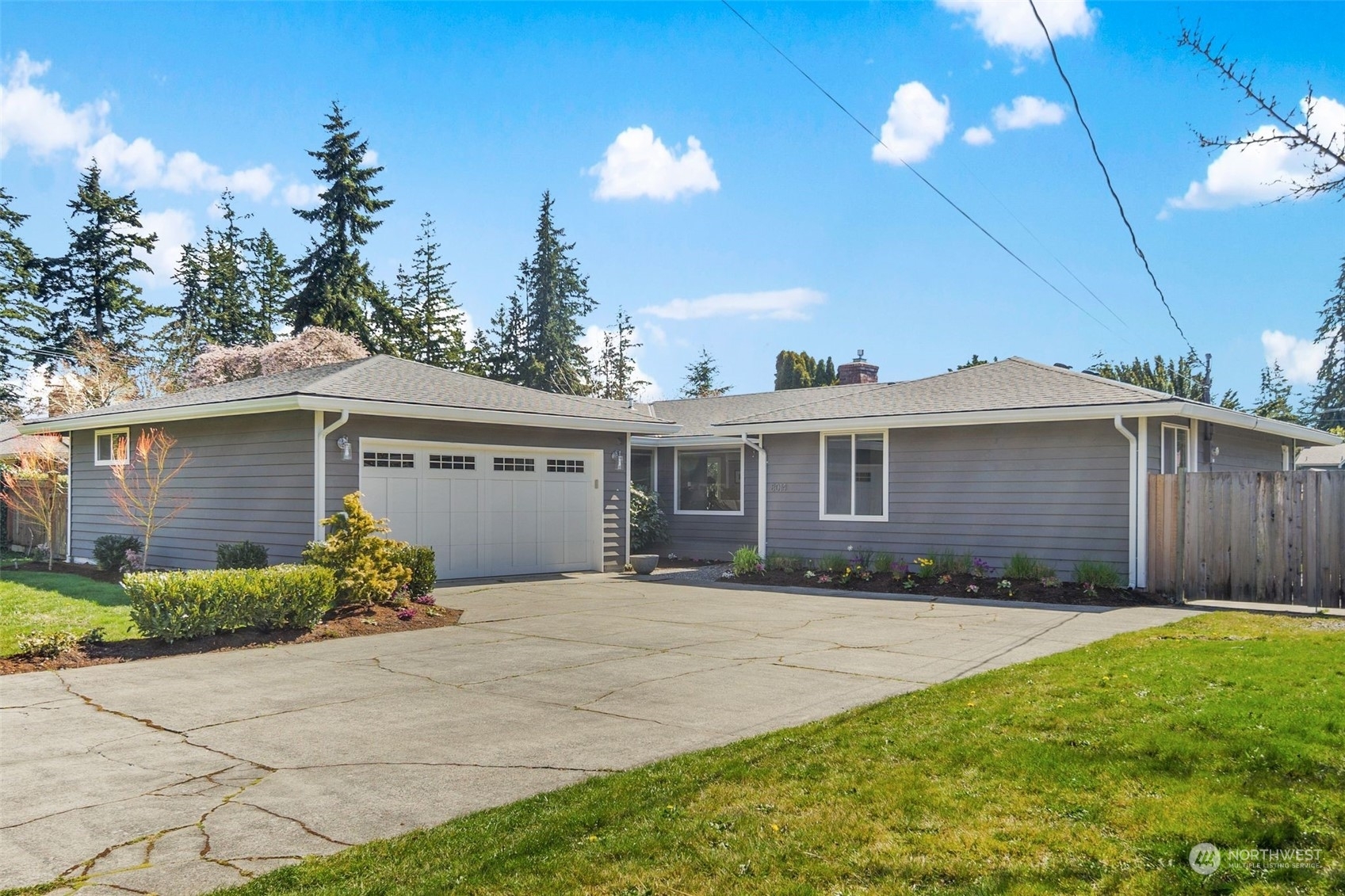 Property Photo:  8014 215th Street SW  WA 98026 