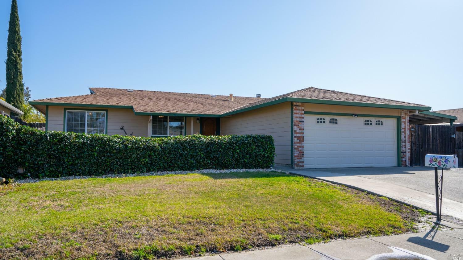 Property Photo:  119 Andover Drive  CA 95687 