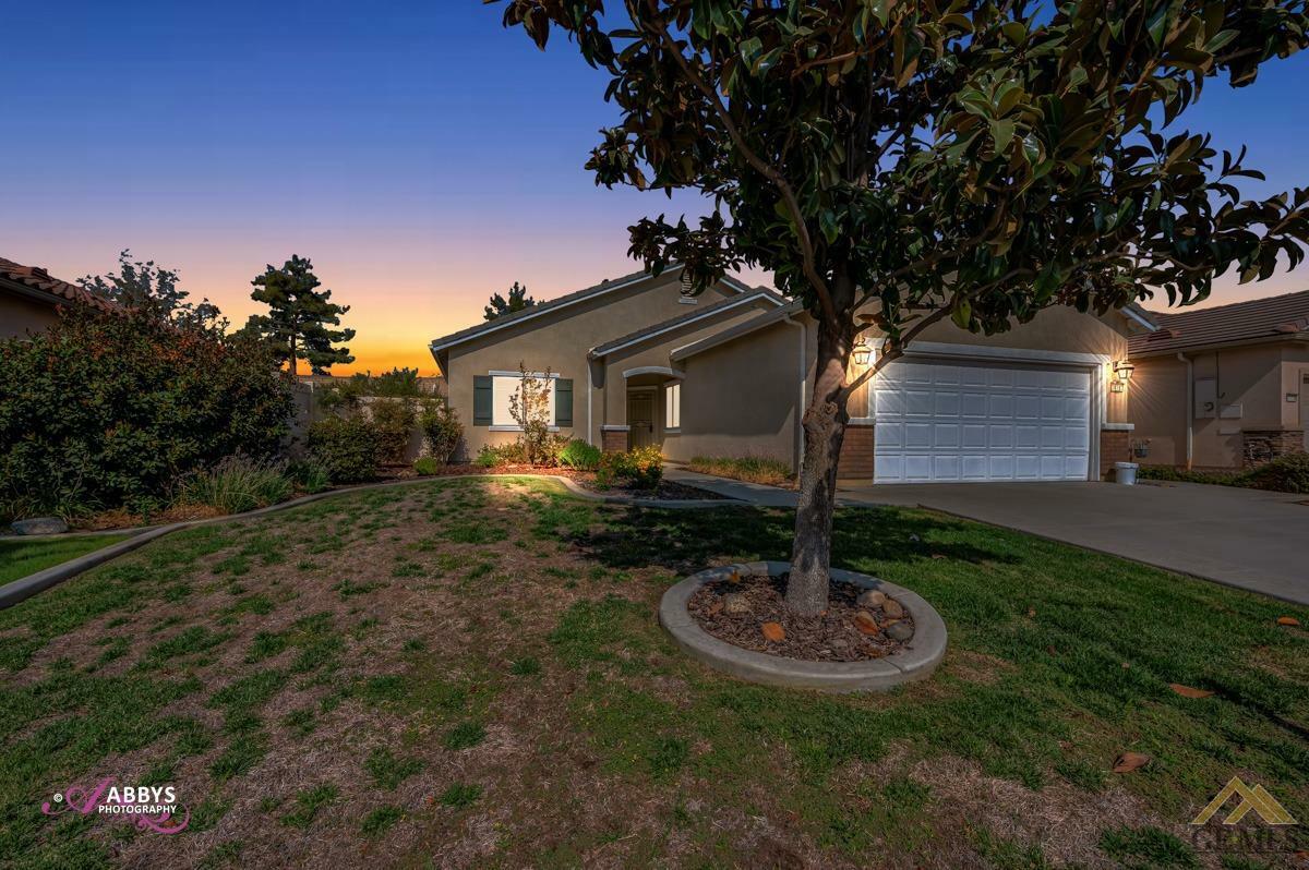 Property Photo:  14112 Sandstone Peak Drive  CA 93306 