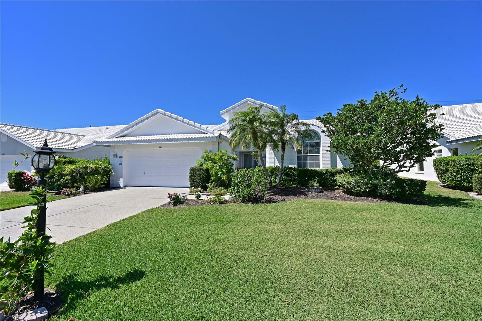 Property Photo: 6411 Stone River Road FL 34203