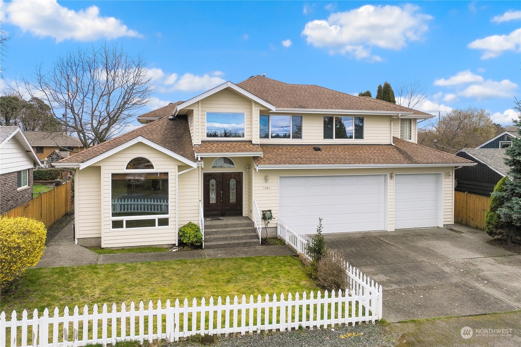 Property Photo:  7010 13th Avenue SW  WA 98106 