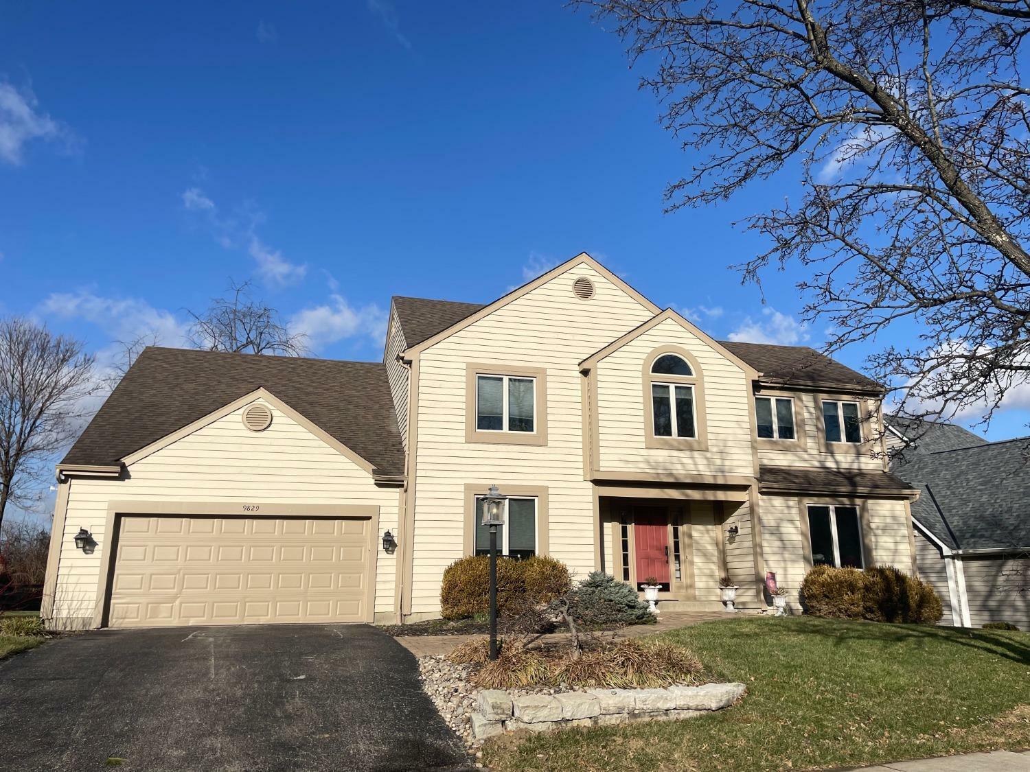 Property Photo:  9829 Villageview Ct  OH 45241 
